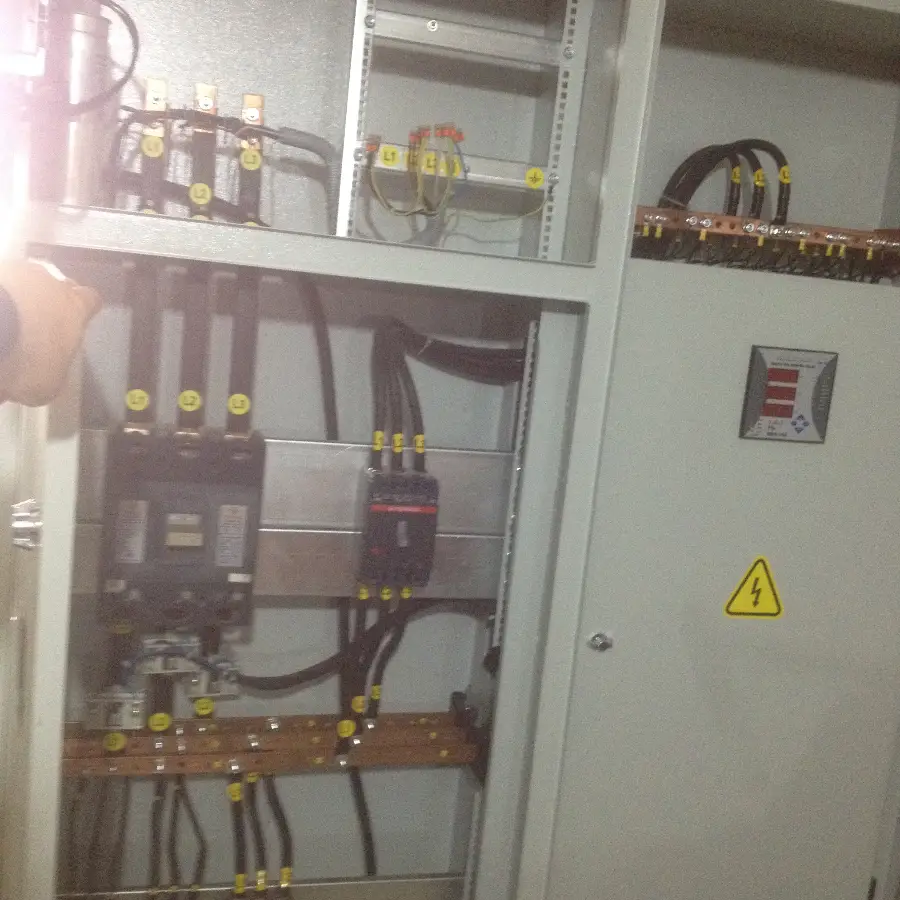 400kva-olcu-dagitim-ve-kompanzasyon-panosu-1.webp